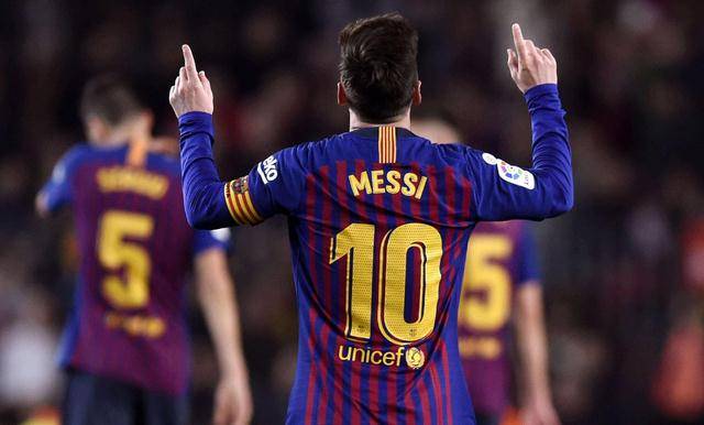  雷恩锋霸独中两元，助球队登顶联赛榜首