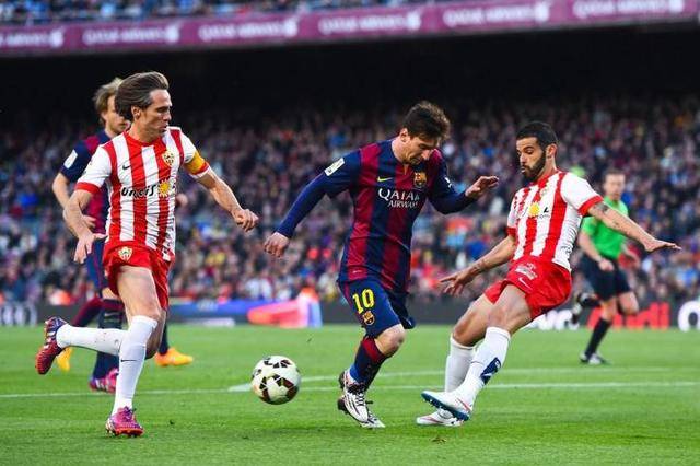  法甲定位球战术显威力，高中锋头槌破门锁定胜局